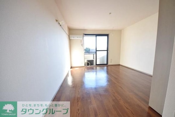 リビング・居室(現地待ち合わせ歓迎♪お問合せはタウンハウジング千葉店まで！)