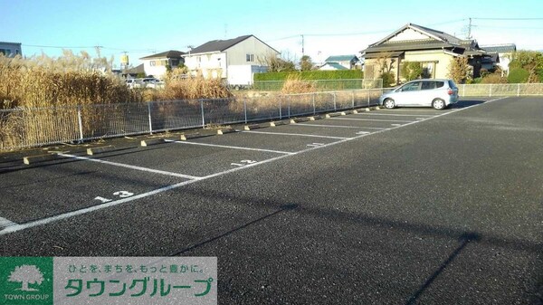 駐車場(敷地内に駐車場あり)