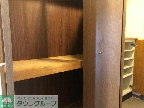 玄関(お部屋探しは【タウンハウジング千葉店】にお任せ下さい♪)