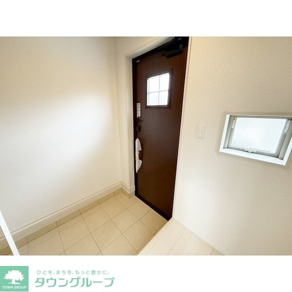 玄関(お問合せは【タウンハウジング】まで！※現地待合わせ相談可！)