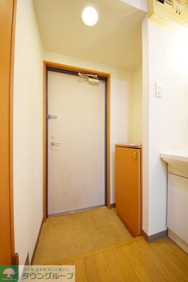 玄関(お部屋探しは【タウンハウジング千葉店】にお任せ下さい♪)