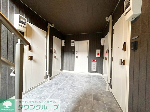 玄関(お問合せは【タウンハウジング】まで！※現地待合わせ相談可！)