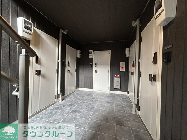 玄関(お問合せは【タウンハウジング】まで！※現地待合わせ相談可！)