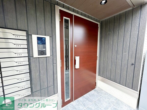 エントランス(お問合せは【タウンハウジング】まで！※現地待合わせ相談可！)