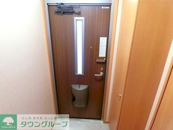 玄関(お問合せは【タウンハウジング】まで！※現地待合わせ相談可！)