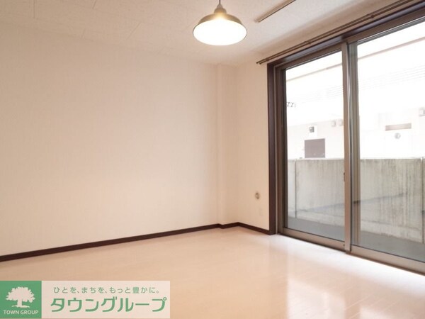 寝室(お問合せは【タウンハウジング】まで！※現地待合わせ相談可！)