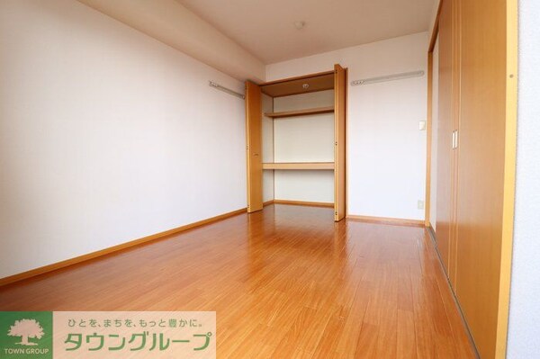 寝室(現地待ち合わせ歓迎♪お問合せはタウンハウジングまで！)