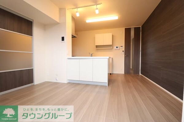 リビング・居室(現地待ち合わせ歓迎♪お問合せはタウンハウジングまで！)