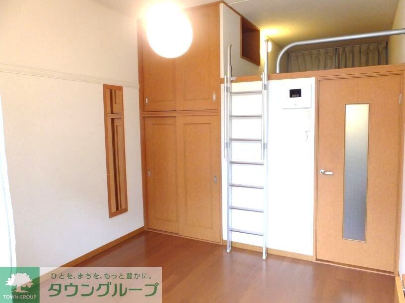 物件内観写真9　(1Fフローリング)