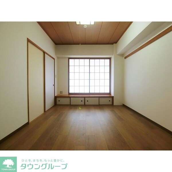 リビング・居室(北側洋室8帖)