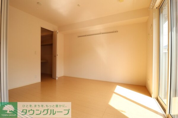 寝室(現地待ち合わせ歓迎♪お問合せはタウンハウジングまで！)