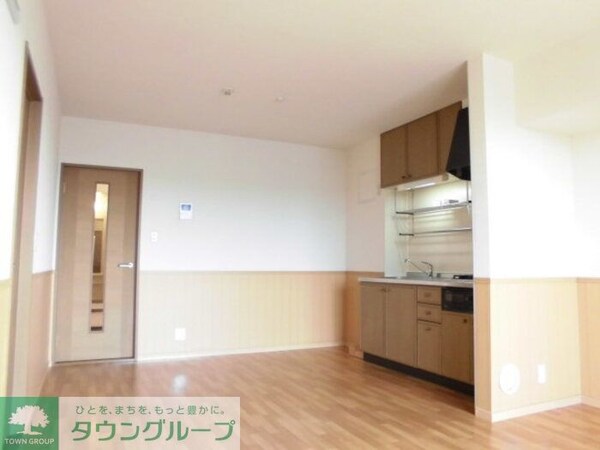 リビング・居室(現地待ち合わせ歓迎♪お問合せはタウンハウジングまで！)