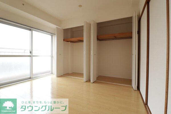 寝室(お問合せは【タウンハウジング】まで！※現地待合わせ相談可！)