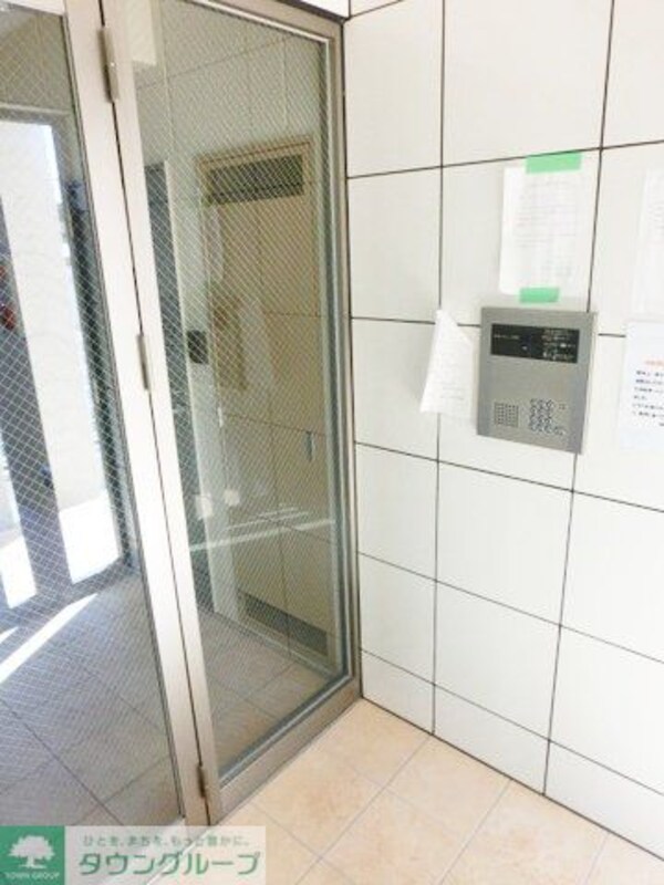 エントランス(オートロック完備)