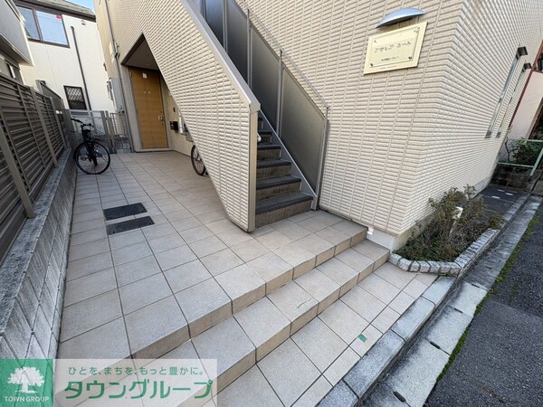 エントランス(庭)