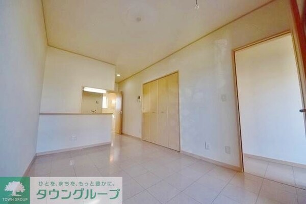 リビング・居室(現地待ち合わせ歓迎♪お問合せはタウンハウジング千葉店まで！)