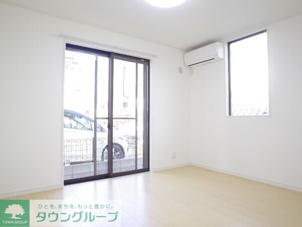 リビング・居室(現地待ち合わせ歓迎♪お問合せはタウンハウジングまで！)