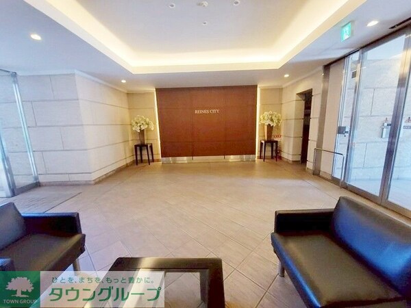 ロビー(現地待ち合わせ歓迎♪お問合せはタウンハウジングまで！)