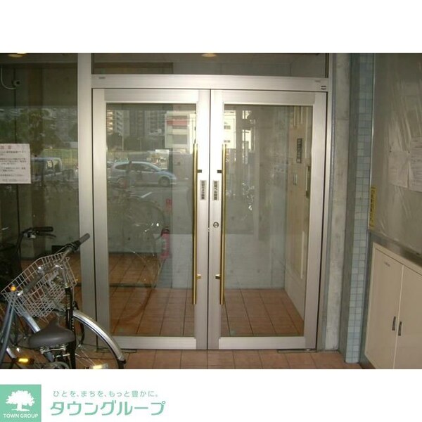 エントランス(お問合せは【タウンハウジング】まで！※現地待合わせ相談可！)