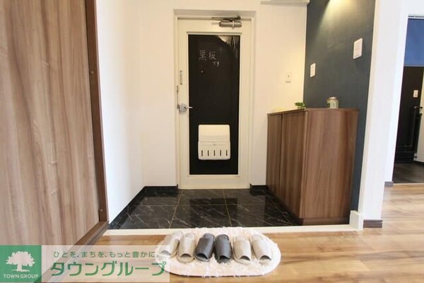 玄関(お問合せは【タウンハウジング】まで！※現地待合わせ相談可！)