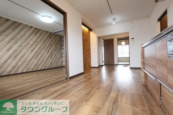 リビング・居室(現地待ち合わせ歓迎♪お問合せはタウンハウジングまで！)