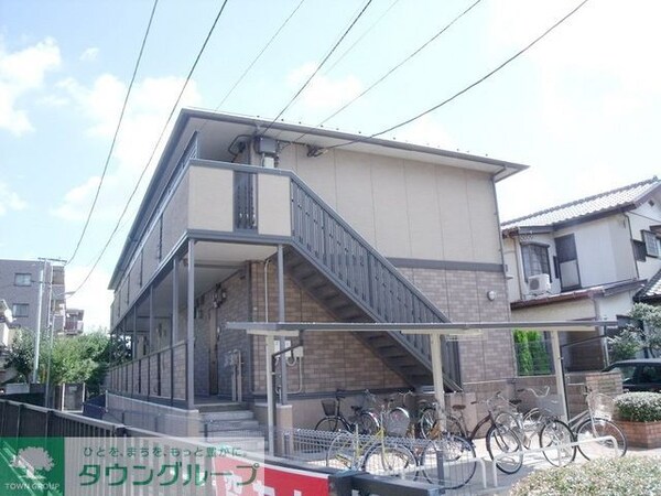 外観(完成な住宅街にあります)