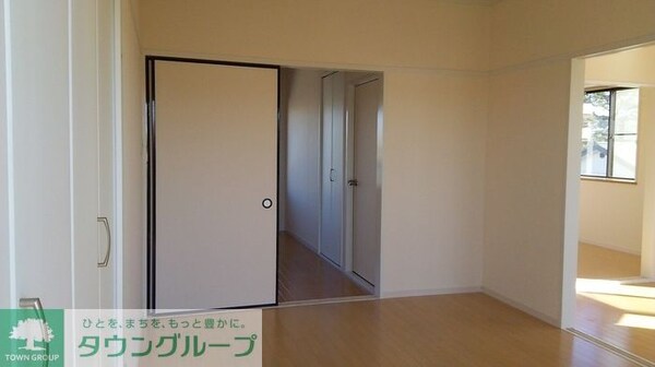 寝室(お問合せは【タウンハウジング】まで！※現地待合わせ相談可！)