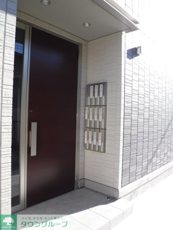 エントランス(お問合せは【タウンハウジング】まで！※現地待合わせ相談可！)