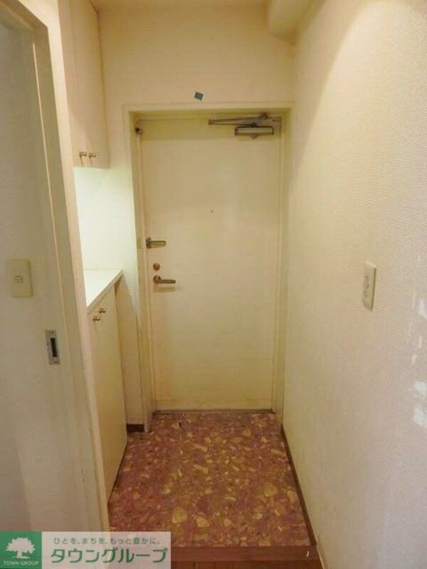 玄関(下駄箱付き。)
