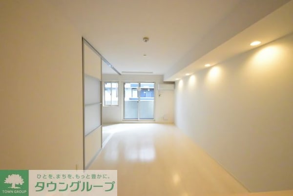 その他室内・内装(キッチン側からの室内です)