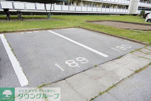 駐車場(駐車場)