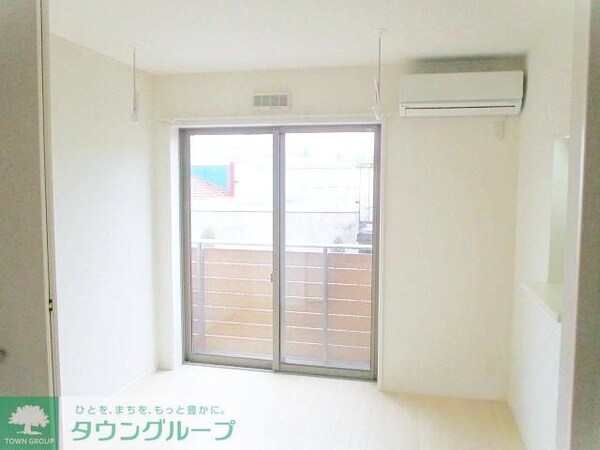 リビング・居室(日当たりの良いお部屋です)