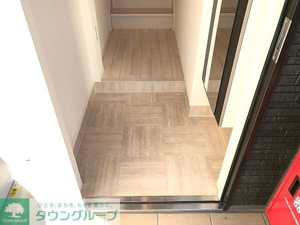 玄関(お問合せはタウンハウジングまで！※現地待合わせ相談可能)