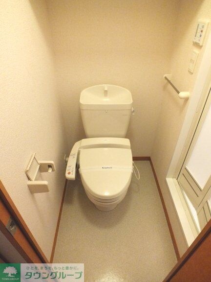 物件内観写真6　(温水洗浄便座)