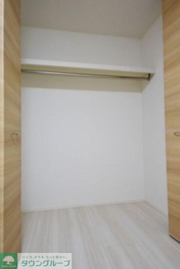 収納(同施工会社同タイプ間取りの写真になります)