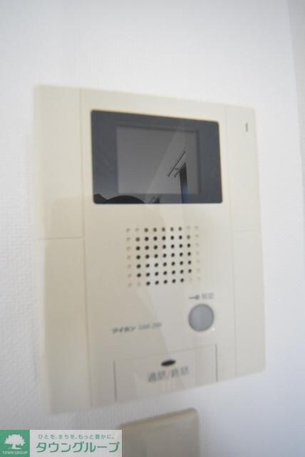 物件内観写真10　(来客時も安心のモニターホン)