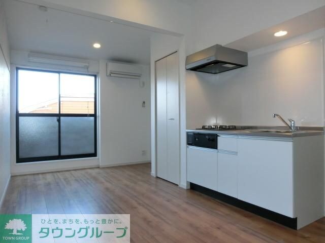 物件内観写真5　(ウッディ―調のおしゃれなフローリング)