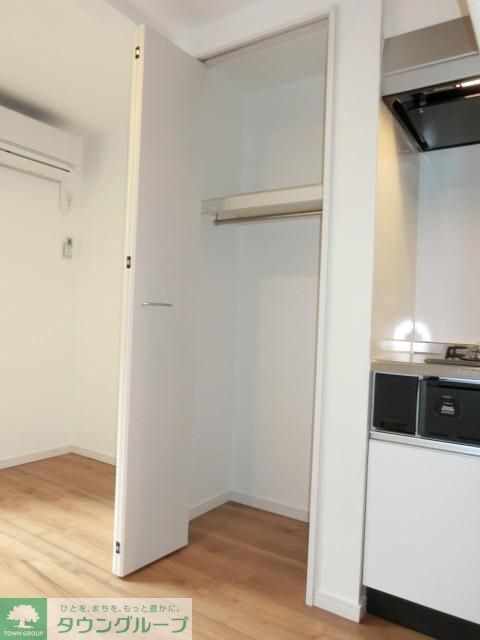 物件内観写真12　(コートもかけられますね)