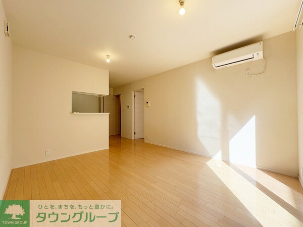 リビング・居室(現地待ち合わせ歓迎♪お問合せはタウンハウジングまで！)