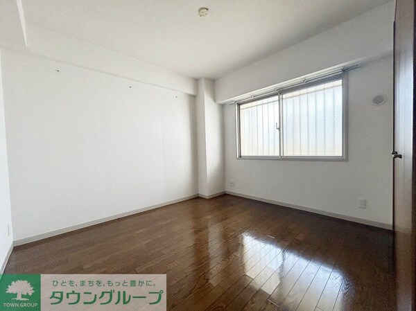 寝室(※別号室参考写真)