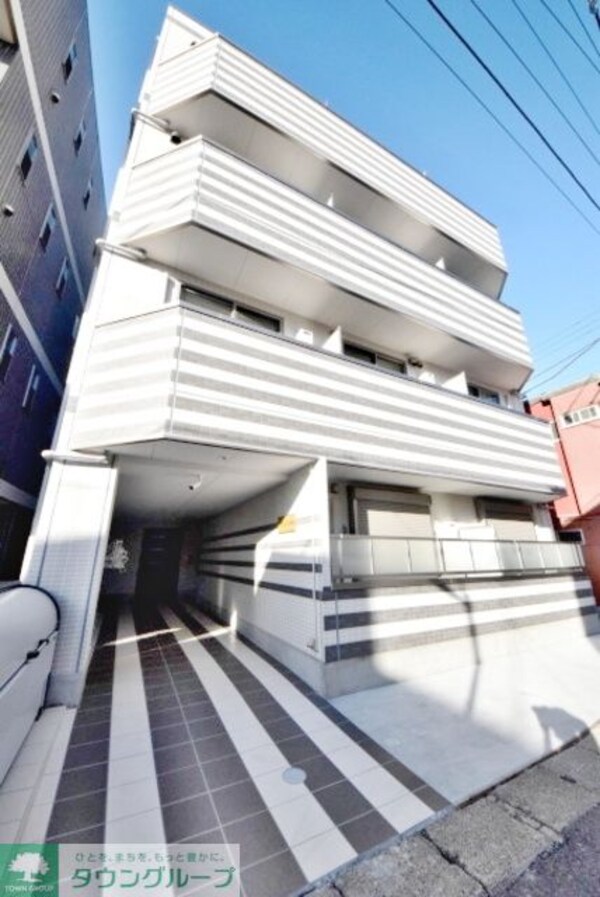 外観(綺麗な新築マンション)