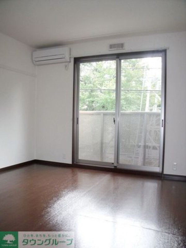 その他室内・内装(広めの洋室です)