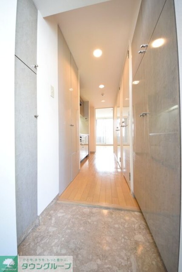 玄関(お部屋探しは【タウンハウジング千葉店】にお任せ下さい♪)