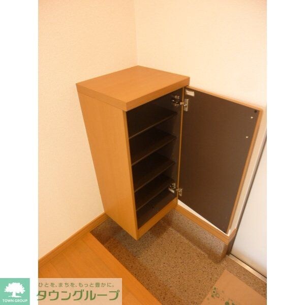 玄関(※別号室参考写真)