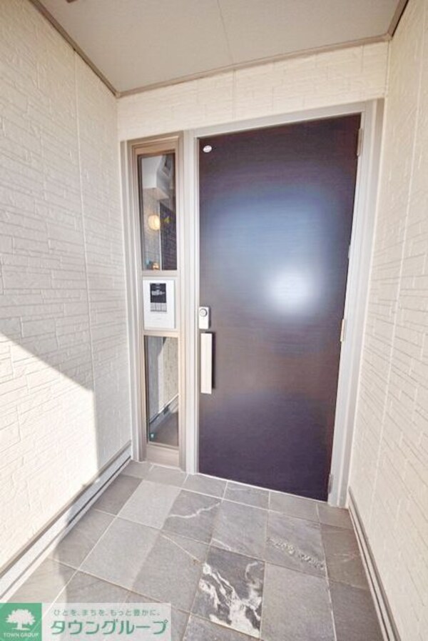 エントランス(安心のオートロック付きエントランス)