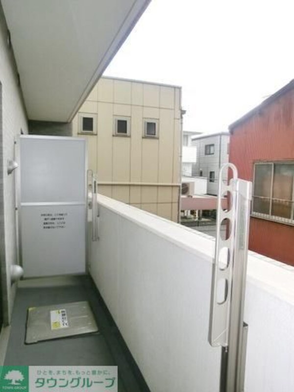 バルコニー(明るいバルコニーです)