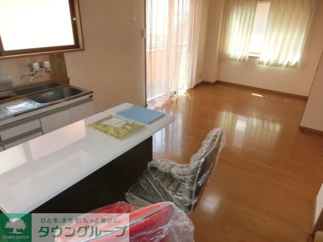 リビング・居室(203号室はカウンターなし)