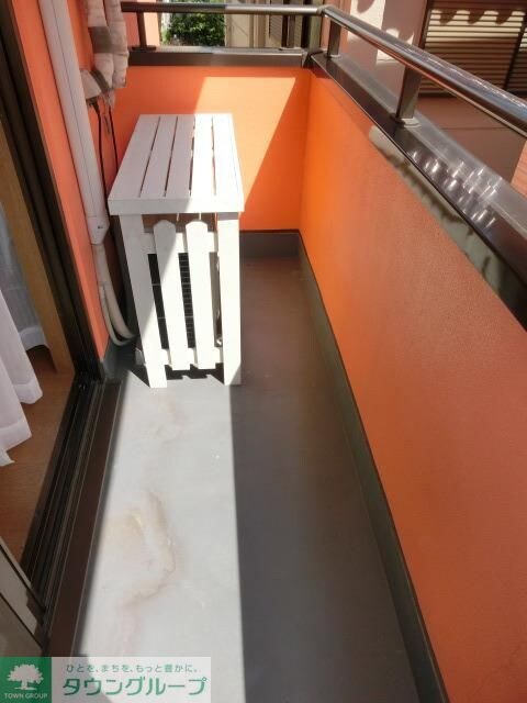 バルコニー(広々としたバルコニーです)