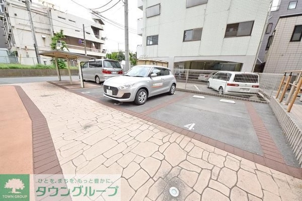 駐車場(お問合せはタウンハウジングまで！※現地待合わせ相談可能)