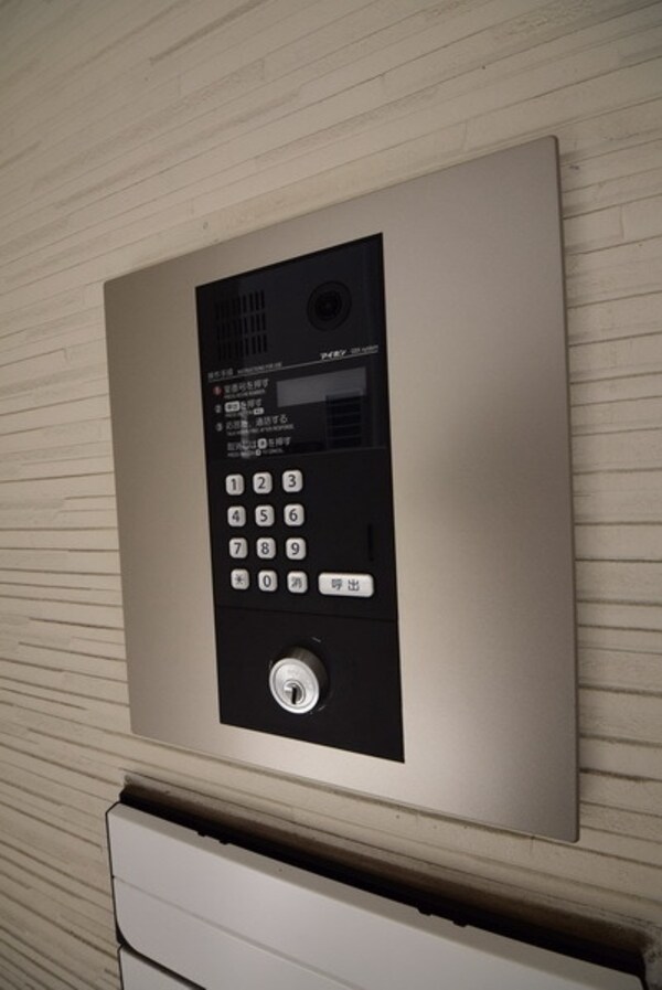 共有部分(女性のお一人暮らしでも安心のオートロック付き)